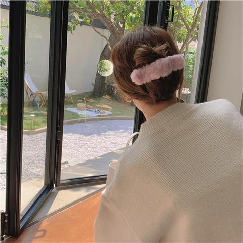 Заколка для волос плюшевая "Fluffy fur", розовый