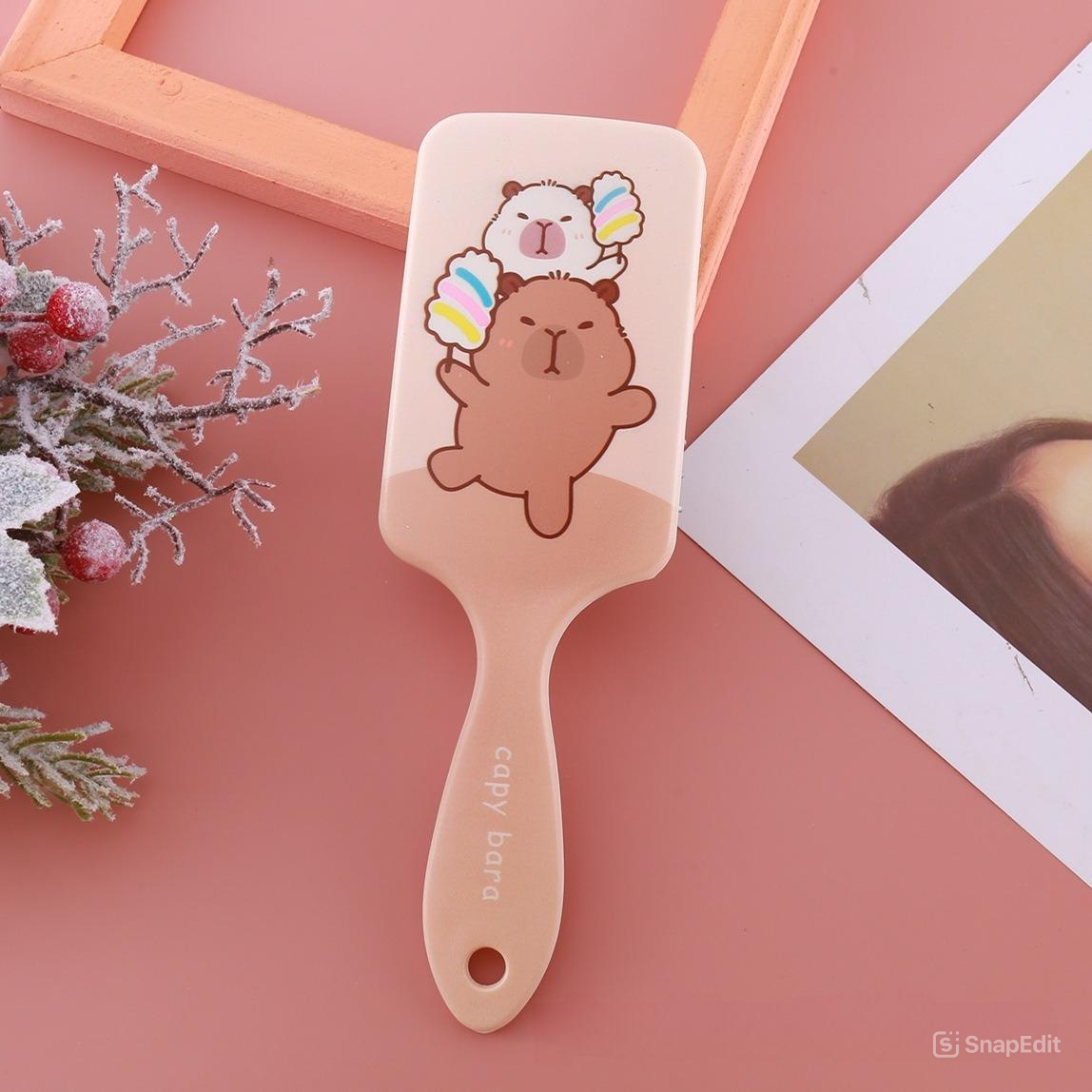 Расческа "Капибара",зефирный