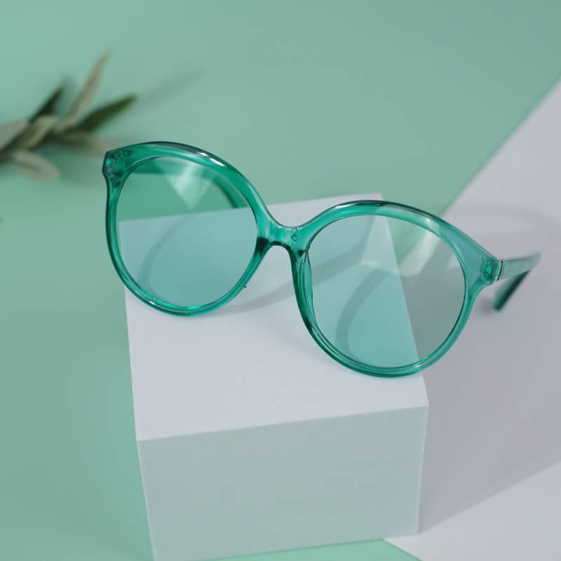 Солнцезащитные очки с чехлом "Color" green