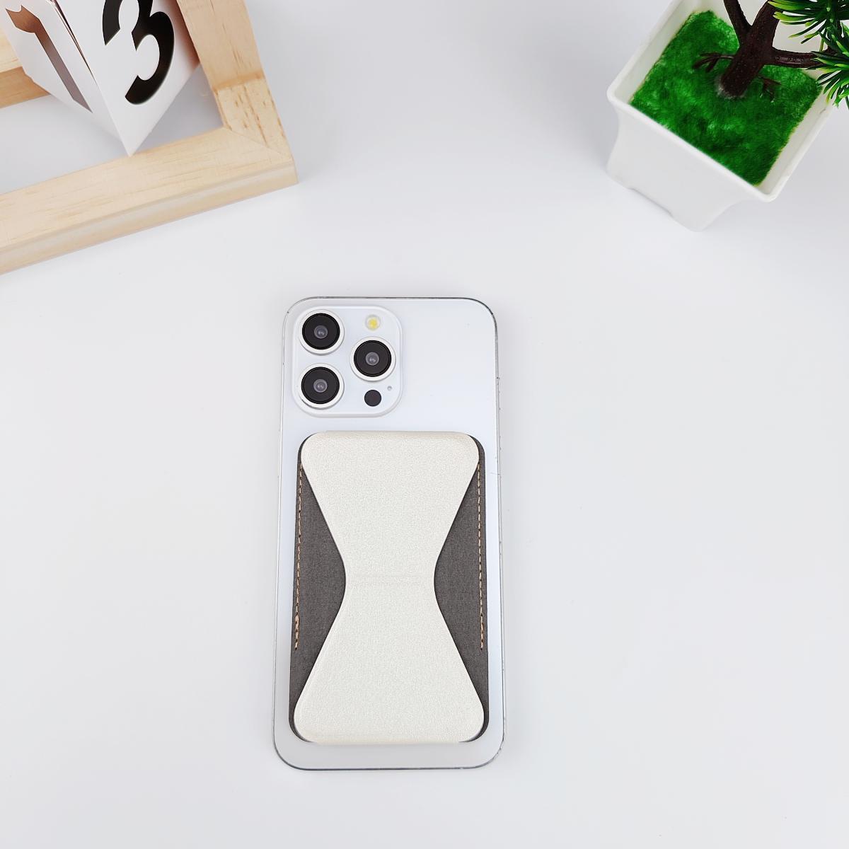 Чехол для карты "На телефон" Бабочка, белый