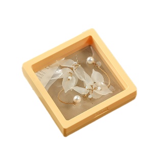 Шкатулка для украшений "Нежность" желтый; 14*14* 2 см