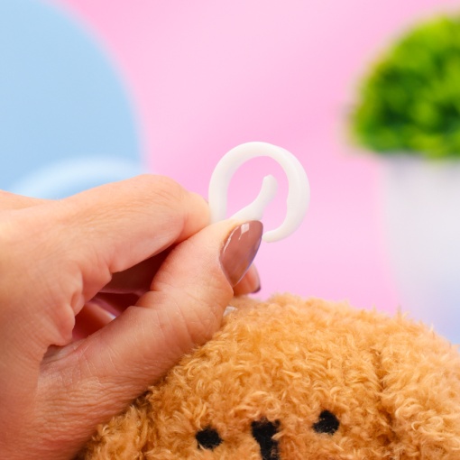 Мягкий брелок "Щенок с сердечком" коричневый