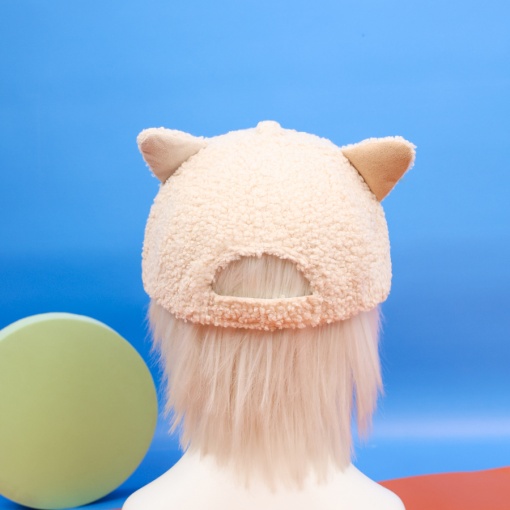 Бейсболка плюшевая "G" с ушками, бежевый (56-60см)