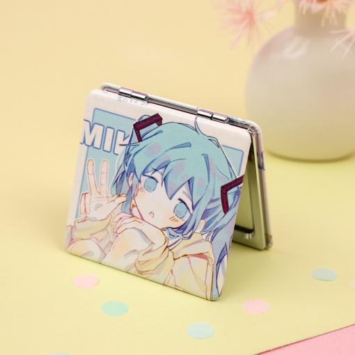 Зеркальце карманное "Miku" №3, 7х7 см