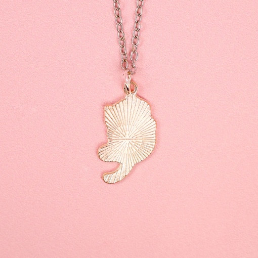 Кулон на цепочке "Котик с сердцем" белый