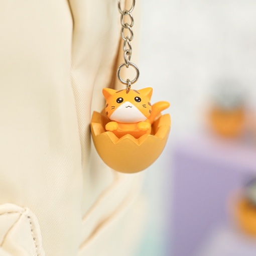 Брелок "Cat in egg" в ассортименте 1шт