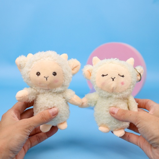Мягкий брелок "Little Sheep" белый, 12см, в ассортименте 1 шт
