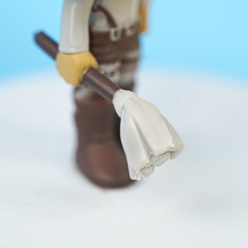 Фигурка Funko "Cleaning Levi" 239 оптом