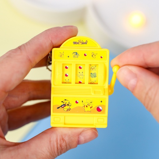 Брелок - игровой автомат "Pika-Pika"