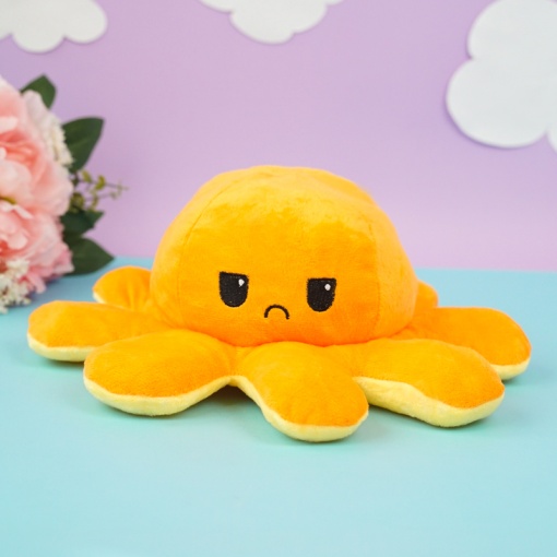 Мягкая игрушка-перевертыш "Осьминожек" желтый-оранжевый, 30см