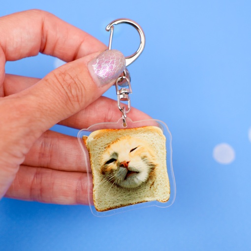 Брелок акриловый "Cat" котик в хлебе