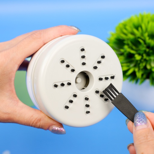 Пылесос настольный "Панда" (2 батарейки АА)