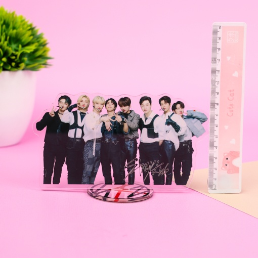 Фигурка акриловая "K-pop" Stray Kids №19 оптом