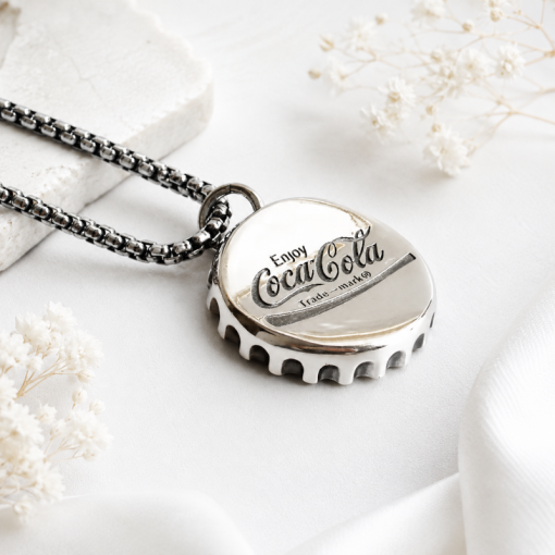 Подвеска на цепочке "Cola" крышка