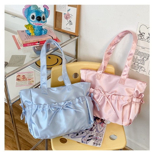 Сумочка "Бант" перламутровая, голубой