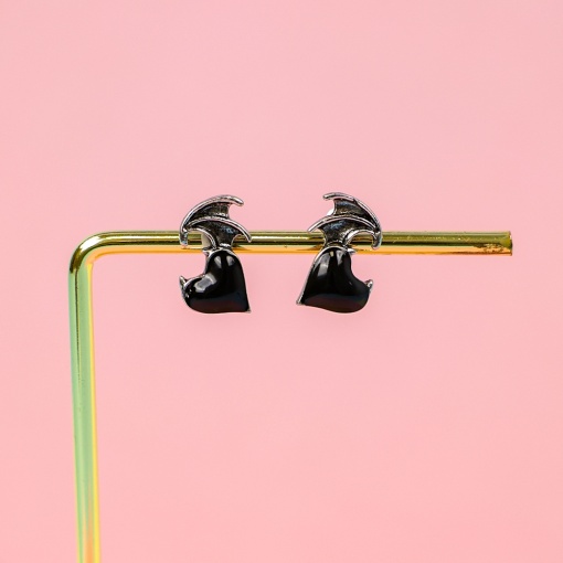 Серьги-гвоздики "Сердце с крыльями"