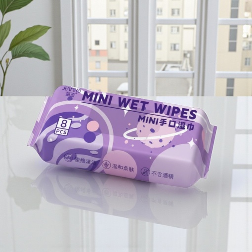 Влажные салфетки Mini "Purple Space" 1 уп. по 8шт.