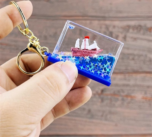 Брелок-антистресс "Кораблик на волнах" бело-коричневый