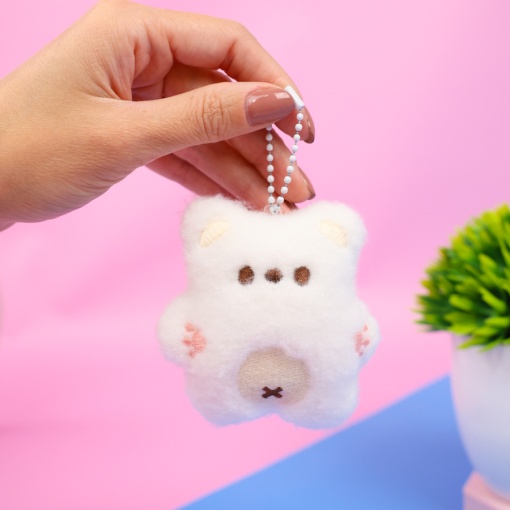 Мягкий брелок "Пищащий мишка" белый