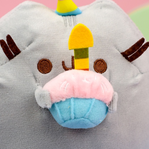 Мягкая игрушка "Пушин с тортиком", 15 см