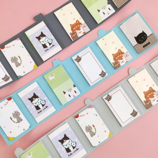 Мини-книжка со стикерами "Cats"