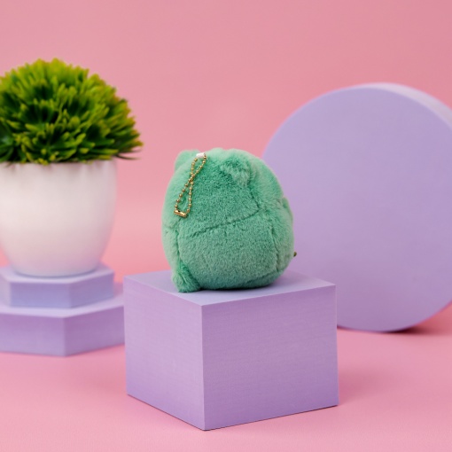 Брелок мягкий "Пингвин в костюме" зеленый 10 см