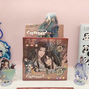 Фигурка акриловая Surprise "Manga" с вращением, 1шт оптом