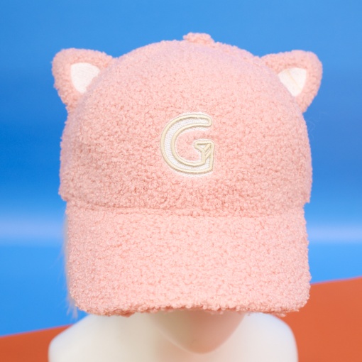 Бейсболка плюшевая "G" с ушками, розовый (56-60см)