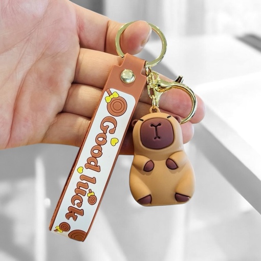 Брелок "Good luck" капибара, коричневый