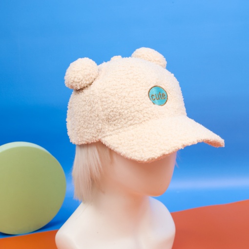 Бейсболка плюшевая "Cute" с ушками, бежевый (54-60см)