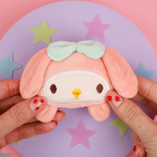 Значок-брошь "Мело"