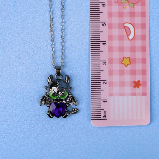 Кулон на цепочке "Беззубик" синий