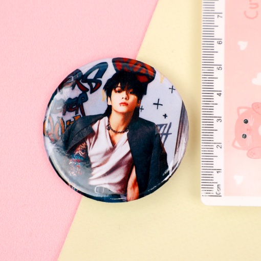 Значок круглый "K-pop" Чонгук, 56мм