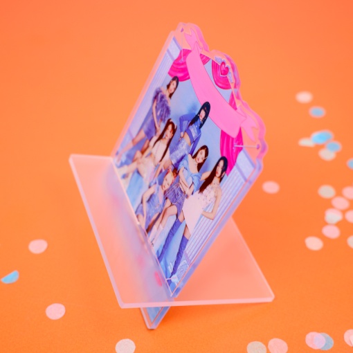 Подставка-фигурка для телефона "K-pop" IVE 