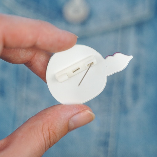 Значок виниловый 83