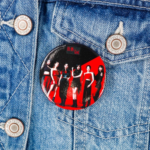 Значок круглый "K-pop" IDLE №1, 56мм