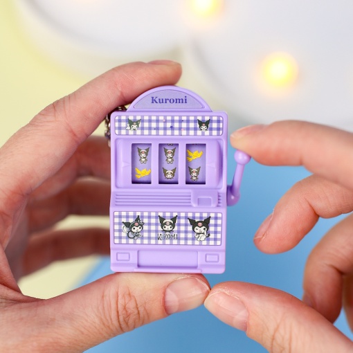 Брелок - игровой автомат "Kuro"