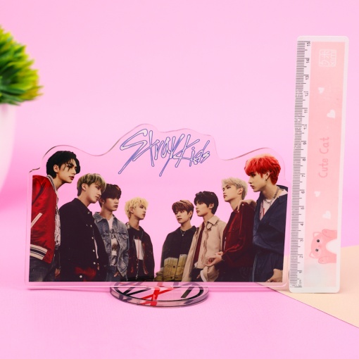 Фигурка акриловая "K-pop" Stray Kids №22 оптом