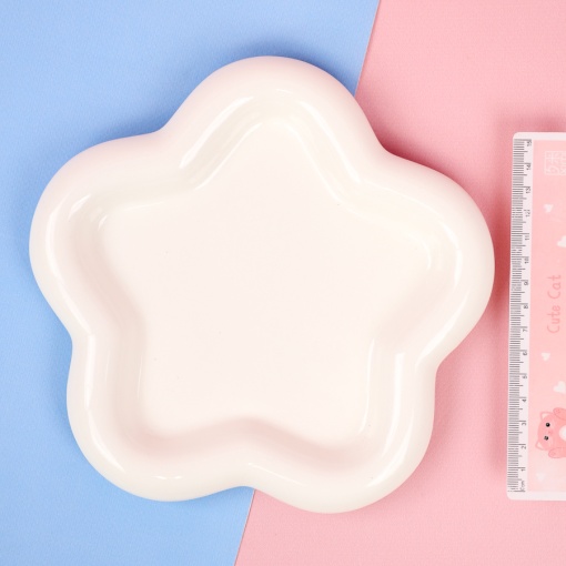 Тарелка "Цветок" белый, 15см оптом