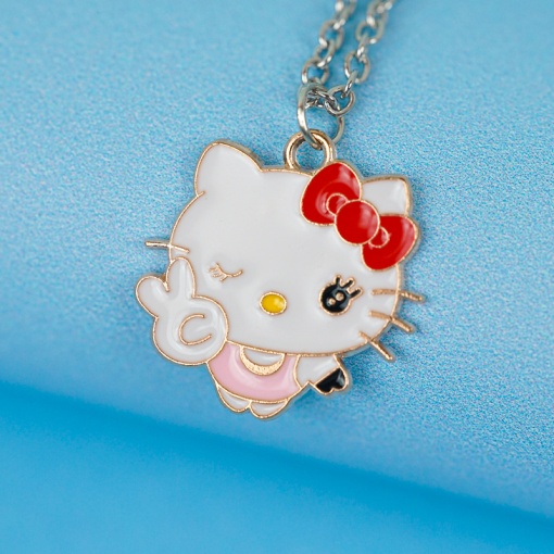 Кулон на цепочке "Kt" №2