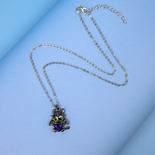 Кулон на цепочке "Беззубик" синий