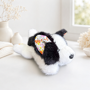 Мягкий брелок "Flower animals" с ароматом, собачка бело-черный