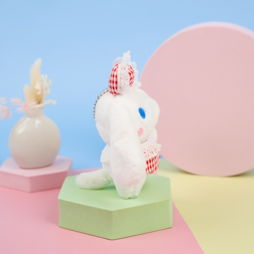 Мягкий брелок "Cinnamon" розово-красный бантик, 12см