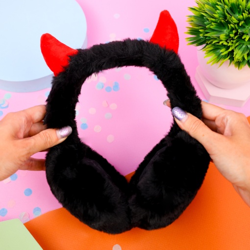 Меховые наушники "Devil" черный