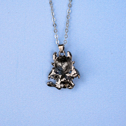 Кулон на цепочке "Беззубик" синий