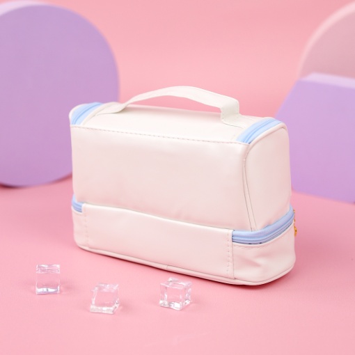 Косметичка "Strawberry", голубой 