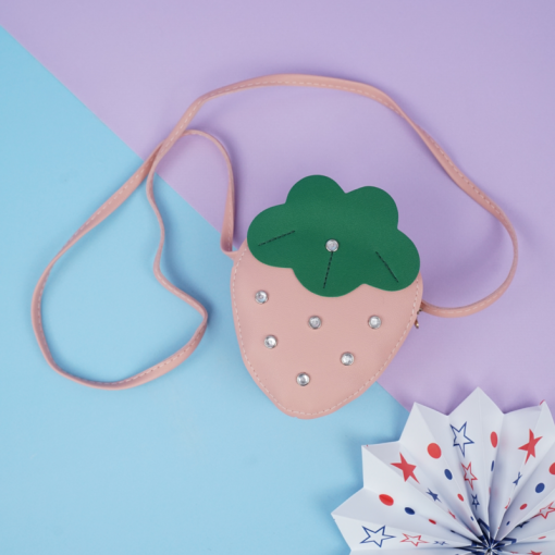 Сумочка через плечо "Клубничка" розовый