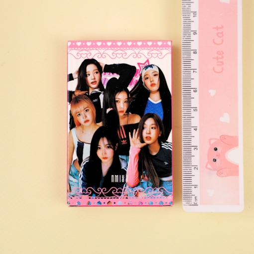 Набор картонных карточек "K-POP" NMIXX 30шт.