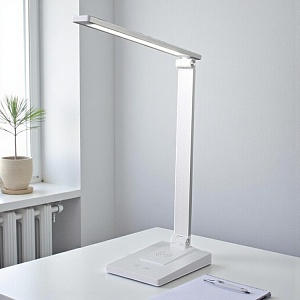 Настольная лампа с зарядкой "Офис" белый (2500 мАч) оптом