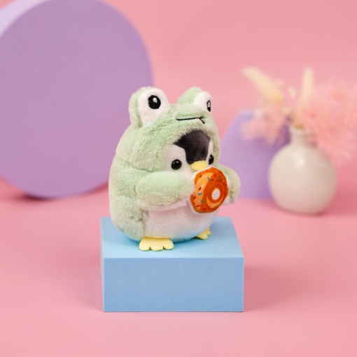 Мягкий брелок "Пингвин в костюме лягушки" 10 см